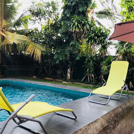 Sri Beach Bungalows And Villa Marawila Exterior foto