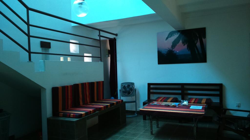 Sri Beach Bungalows And Villa Marawila Exterior foto